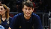 ХРВАТИ НАМ КРАДУ ВУНДЕРКИНДА: НБА скаут га већ послао комшијама, али и Србија се пита ХРВАТИ НАМ КРАДУ ВУНДЕРКИНДА: НБА скаут га већ послао комшијама, али и Србија се пита