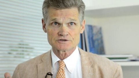 ПРОФЕСОР СА ОКСФОРДА РЕКАО ОНО ШТО СВЕ ЗАНИМА: Ево када ће се свет вратити у нормалу ПРОФЕСОР СА ОКСФОРДА РЕКАО ОНО ШТО СВЕ ЗАНИМА: Ево када ће се свет вратити у нормалу