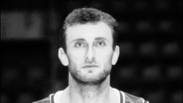 ВЕЛИКИ МИЛЕТА ЛИСИЦА: Човек који је од металостругара дошао до врхунског кошаркаша ВЕЛИКИ МИЛЕТА ЛИСИЦА: Човек који је од металостругара дошао до врхунског кошаркаша