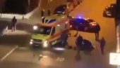 NAPAD U ŠVAJCARSKOJ: Odjeknuli rafali, dve osobe leže na zemlji (VIDEO) NAPAD U ŠVAJCARSKOJ: Odjeknuli rafali, dve osobe leže na zemlji (VIDEO)