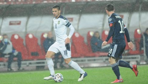 KARASI UDARIO NAJJAČE PO ORLOVIMA: Lažne vedete, Tadić kao baletan, određuje sve, tako možeš u Ajaksu, ne i u reprezentaciji KARASI UDARIO NAJJAČE PO ORLOVIMA: Lažne vedete, Tadić kao baletan, određuje sve, tako možeš u Ajaksu, ne i u reprezentaciji