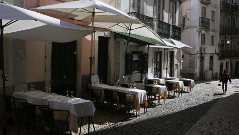 REKORDNA SMRTNOST: U Portugaliji prvi dan novog zaključavanja REKORDNA SMRTNOST: U Portugaliji prvi dan novog zaključavanja