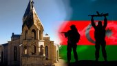 AZERBEJDŽANSKA VOJSKA ZAUZIMA KLJUČNU OBLAST: Kolone oklopnih vozila preuzele Lačinski koridor (VIDEO)