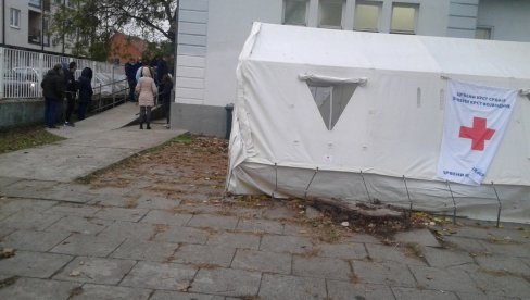 PROGLAŠENA VANREDNA SITUACIJA U JOŠ JEDNOM GRADU: Vodi se borba, sve više zaraženih PROGLAŠENA VANREDNA SITUACIJA U JOŠ JEDNOM GRADU: Vodi se borba, sve više zaraženih