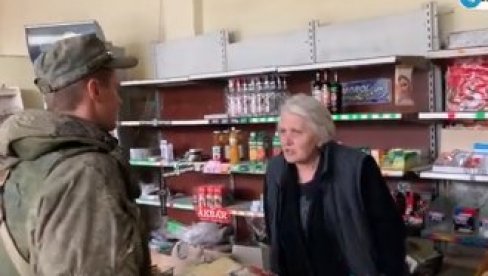 КАКО СУ ЈЕРМЕНИ ДОЧЕКАЛИ РУСЕ? Руски војник питао да ли може да плати картицом, одговор продавачице га оставио без речи! (ВИДЕО) КАКО СУ ЈЕРМЕНИ ДОЧЕКАЛИ РУСЕ? Руски војник питао да ли може да плати картицом, одговор продавачице га оставио без речи! (ВИДЕО)