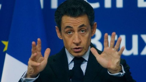 KRIM ZOVE SARKOZIJA: Ako je Nikola toliko zabrinut za sudbinu poluostrva, neka dođe da vodi posmatračku misiju KRIM ZOVE SARKOZIJA: Ako je Nikola toliko zabrinut za sudbinu poluostrva, neka dođe da vodi posmatračku misiju