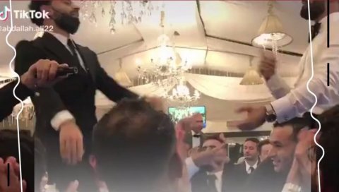 НЕОДГОВОРНИ МО: Египатски фудбалер заразио се на свадби (ВИДЕО) НЕОДГОВОРНИ МО: Египатски фудбалер заразио се на свадби (ВИДЕО)
