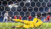 ТИП ЕКСТРА – НАЈЧИТАНИЈА РУБРИКА КЛАДИОНИЧАРА: Промаја у одбрани „коцкастих“ ТИП ЕКСТРА – НАЈЧИТАНИЈА РУБРИКА КЛАДИОНИЧАРА: Промаја у одбрани „коцкастих“