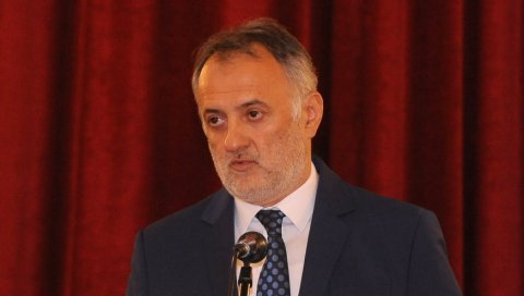 ПРЕДСЕДНИК ОСС, ЗОРАН ГАЈИЋ: Сањамо да имамо своју кућу ПРЕДСЕДНИК ОСС, ЗОРАН ГАЈИЋ: Сањамо да имамо своју кућу