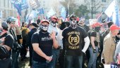 ŽESTOK SUKOB TRAMPOVIH PRISTALICA I ANTIFA: Ima povređenih, zaplenjeno vatreno oružje ŽESTOK SUKOB TRAMPOVIH PRISTALICA I ANTIFA: Ima povređenih, zaplenjeno vatreno oružje