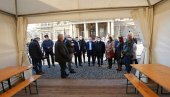 ГРАЂАНИМА ОЛАКШАНО ЧЕКАЊЕ Весић: Обезбеђено 20 шатора за ковид амбуланте ГРАЂАНИМА ОЛАКШАНО ЧЕКАЊЕ Весић: Обезбеђено 20 шатора за ковид амбуланте