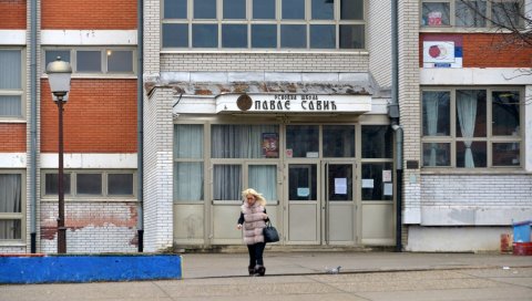 ПРЕКОБРОЈНО ЈЕ ОКО 100 ПРВАКА: Две школе у Миријеву не могу да приме сву децу из насеља ПРЕКОБРОЈНО ЈЕ ОКО 100 ПРВАКА: Две школе у Миријеву не могу да приме сву децу из насеља
