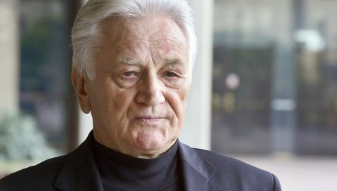 ДАНАС ПРЕСУДА МОМЧИЛУ ПЕРИШИЋУ: Након 18 година завршава се суђење бившем начелнику Генералштаба због шпијунаже ДАНАС ПРЕСУДА МОМЧИЛУ ПЕРИШИЋУ: Након 18 година завршава се суђење бившем начелнику Генералштаба због шпијунаже