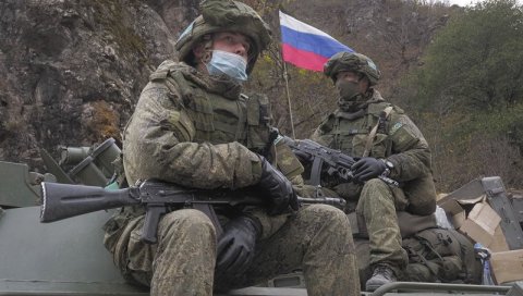 ЈЕРМЕНИ У СТРАХУ: Руски мировњаци у Карабаху треба да остану што је дуже могуће ЈЕРМЕНИ У СТРАХУ: Руски мировњаци у Карабаху треба да остану што је дуже могуће