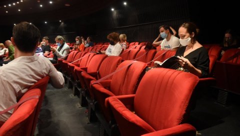 ПРЕДСТАВЕ ОД 18.30: Атеље 212 прилагодио рад новим мерама ПРЕДСТАВЕ ОД 18.30: Атеље 212 прилагодио рад новим мерама