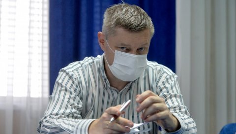 ПАЦИЈЕНТИ НАМ ЛЕЖЕ У ТРПЕЗАРИЈИ: Др Стевановић - Нема места нади да ћемо се вратити у нормалност која је постојала пре короне ПАЦИЈЕНТИ НАМ ЛЕЖЕ У ТРПЕЗАРИЈИ: Др Стевановић - Нема места нади да ћемо се вратити у нормалност која је постојала пре короне