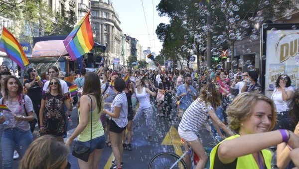 НИЈЕ ГЕЈ БРАК, АЛИ СЕ РЕГИСТРУЈУ КОД МАТИЧАРА: Ево шта значи најава министарке Чомић о истополним партнерствима НИЈЕ ГЕЈ БРАК, АЛИ СЕ РЕГИСТРУЈУ КОД МАТИЧАРА: Ево шта значи најава министарке Чомић о истополним партнерствима