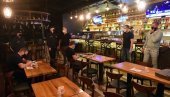 ЗАТВОРЕНИ УГОСТИТЕЉСКИ ОБЈЕКТИ: У Србији од 21 час почела примена нових мера (ФОТО) ЗАТВОРЕНИ УГОСТИТЕЉСКИ ОБЈЕКТИ: У Србији од 21 час почела примена нових мера (ФОТО)