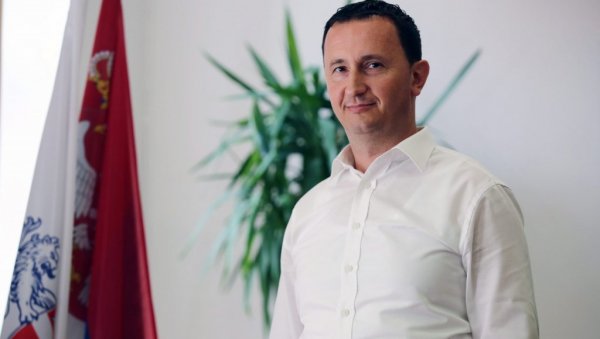 МИРКО ЋУРИЋ, ГРАДОНАЧЕЛНИК ТРЕБИЊА: Радници Свислајона ће бити заштићени МИРКО ЋУРИЋ, ГРАДОНАЧЕЛНИК ТРЕБИЊА: Радници Свислајона ће бити заштићени