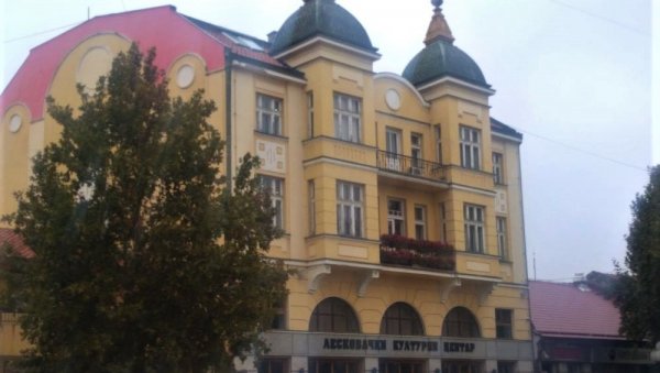 ФИЛМСКЕ ПРОЈЕКЦИЈЕ ОД 15 ЧАСОВА: Рад биоскопа прилагођен новим противепидемијским мерама ФИЛМСКЕ ПРОЈЕКЦИЈЕ ОД 15 ЧАСОВА: Рад биоскопа прилагођен новим противепидемијским мерама