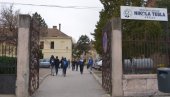 PODRŠKA VRŠAČKIH PRIVREDNIKA I JAVNOG SEKTORA: Skupljaju priloge za besplatnu užinu PODRŠKA VRŠAČKIH PRIVREDNIKA I JAVNOG SEKTORA: Skupljaju priloge za besplatnu užinu