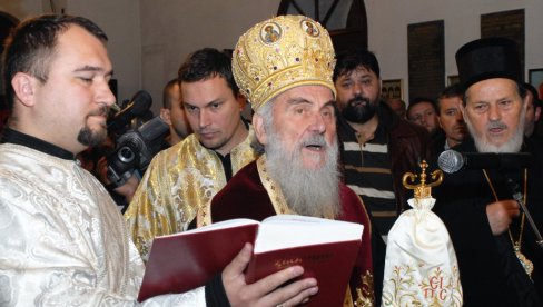 ЖАЛОСТ ЗА ПАТРИЈАРХОМ ИРИНЕЈОМ НА ОБЕ ОБАЛЕ ДРИНЕ: Једна ствар се памти у манастиру Троноша ЖАЛОСТ ЗА ПАТРИЈАРХОМ ИРИНЕЈОМ НА ОБЕ ОБАЛЕ ДРИНЕ: Једна ствар се памти у манастиру Троноша