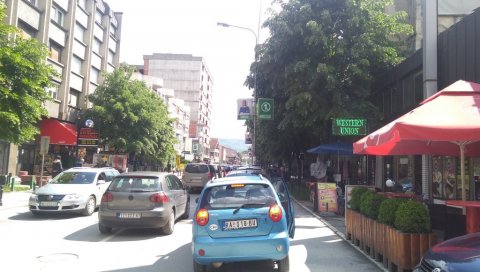 ЗАБРАНА САОБРАЋАЈА НА ДВА САТА До чистијег ваздуха затварањем централне градске улице у Новом Пазару ЗАБРАНА САОБРАЋАЈА НА ДВА САТА До чистијег ваздуха затварањем централне градске улице у Новом Пазару