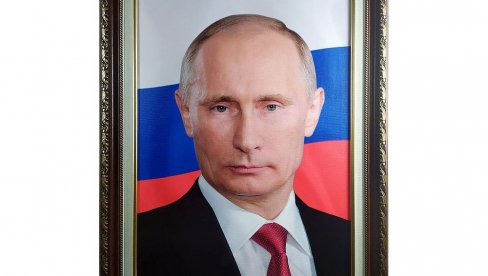 POSLANIK POCEPAO PUTINOV PORTRET: Incident u Sankt Peterburgu, hoće sliku Puškina na zidu POSLANIK POCEPAO PUTINOV PORTRET: Incident u Sankt Peterburgu, hoće sliku Puškina na zidu