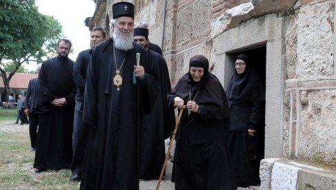 DAN ŽALOSTI U HERCEG NOVOM: Zbog smrti patrijarha Irineja sve zastave će biti na pola koplja DAN ŽALOSTI U HERCEG NOVOM: Zbog smrti patrijarha Irineja sve zastave će biti na pola koplja