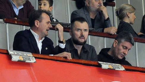 PUKLA LJUBAV U HUMSKOJ: Mačvan tužio Partizan, ali nije jedini PUKLA LJUBAV U HUMSKOJ: Mačvan tužio Partizan, ali nije jedini