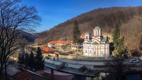 У НЕДЕЉУ ЛИТУРГИЈА У МАНАСТИРУ ТУМАНЕ: Игуман апеловао на вернике да се придржавају епидемиолошких мера У НЕДЕЉУ ЛИТУРГИЈА У МАНАСТИРУ ТУМАНЕ: Игуман апеловао на вернике да се придржавају епидемиолошких мера