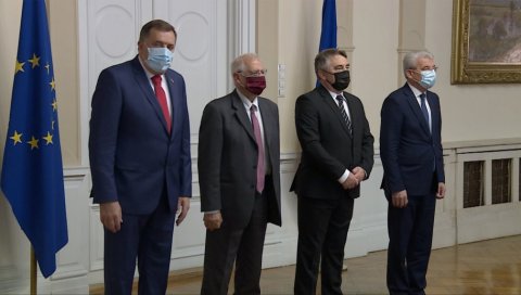 ВАЖАН ДОГОВОР ОКО ПУТА У ЕУ: Чланови Председништва БиХ, заједно са Борељом, обележили 25 година од потписивања Дејтона ВАЖАН ДОГОВОР ОКО ПУТА У ЕУ: Чланови Председништва БиХ, заједно са Борељом, обележили 25 година од потписивања Дејтона