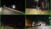 ЗА МИГРАНТЕ НА ВАЖИ ПОЛИЦИЈСКИ ЧАС? У групама ноћу улазе у Бихаћ! (ВИДЕО) ЗА МИГРАНТЕ НА ВАЖИ ПОЛИЦИЈСКИ ЧАС? У групама ноћу улазе у Бихаћ! (ВИДЕО)