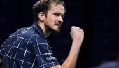 MEDVEDEV RUŠI NOLETA? Ruski teniser ima velike ambicije, ali je zagrizao preveliki zalogaj MEDVEDEV RUŠI NOLETA? Ruski teniser ima velike ambicije, ali je zagrizao preveliki zalogaj