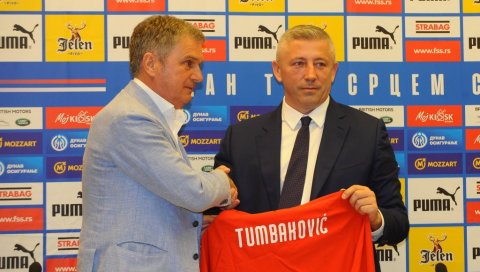 СИМОВИЋ: Треба пустити Кокезу да спроведе своју визију, разумем Видића и Матића... СИМОВИЋ: Треба пустити Кокезу да спроведе своју визију, разумем Видића и Матића...