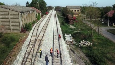 ВОЗОВИ ОПЕТ НА КОЛОСЕКУ: Завршена обнова пруге Суботица - Сента, једна од највећих инвестиција у Војводини ВОЗОВИ ОПЕТ НА КОЛОСЕКУ: Завршена обнова пруге Суботица - Сента, једна од највећих инвестиција у Војводини
