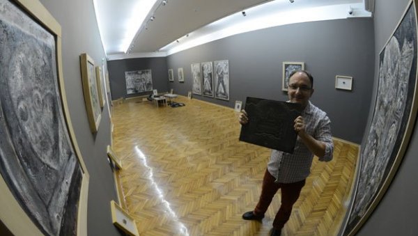 СУСРЕТ ВРЕМЕНА И МИСЛИ: Матрица. Монологија Данила Вуксановића у Галерији Матице Српске СУСРЕТ ВРЕМЕНА И МИСЛИ: Матрица. Монологија Данила Вуксановића у Галерији Матице Српске