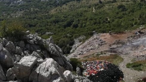 BUNE SE ZBOG DIMA: Ubljani ponovo blokirali kamione kod deponije BUNE SE ZBOG DIMA: Ubljani ponovo blokirali kamione kod deponije