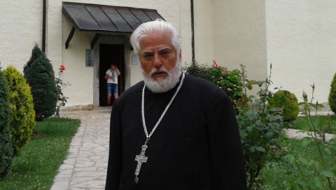 МИТРОПОЛИЈА ЦРНОГОРСКО ПРИМОРСКА: Отац Рафаило Калик жив, бољег здравственог стања МИТРОПОЛИЈА ЦРНОГОРСКО ПРИМОРСКА: Отац Рафаило Калик жив, бољег здравственог стања