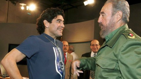 DRUGOVI, SADA STE ZAJEDNO: Maradona preminuo na godišnjicu smrti prijatelja Fidela Kastra. DRUGOVI, SADA STE ZAJEDNO: Maradona preminuo na godišnjicu smrti prijatelja Fidela Kastra.