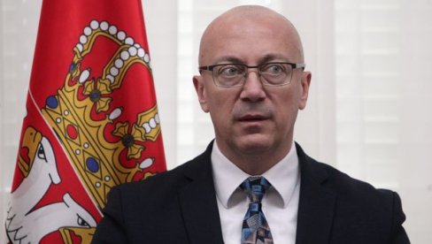 ЂАКОВИЦА ЈЕ ЗАБРАЊЕНИ ГРАД ЗА СРБЕ: Ракић о петицији НВО да се протера Српкиња, повратница на КиМ ЂАКОВИЦА ЈЕ ЗАБРАЊЕНИ ГРАД ЗА СРБЕ: Ракић о петицији НВО да се протера Српкиња, повратница на КиМ
