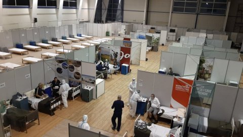 ЛЕКАРИ УМОРНИ, НЕ ОДУСТАЈУ ОД БОРБЕ: У трећем таласу епидемије Крагујевац међу градовима са највише заражених, капацитети пренапрегнути ЛЕКАРИ УМОРНИ, НЕ ОДУСТАЈУ ОД БОРБЕ: У трећем таласу епидемије Крагујевац међу градовима са највише заражених, капацитети пренапрегнути