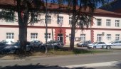 NAPADNUTI POLICAJCI U LOZNICI: Zadobili lakše telesne povrede NAPADNUTI POLICAJCI U LOZNICI: Zadobili lakše telesne povrede