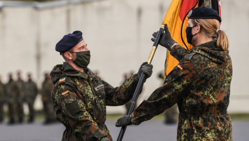 EVROPA SE MORA ŠTO PRE NAORUŽATI Ozbiljno upozorenje nemačkog kancelara - Imamo 5 do 8 godina da uhvatimo korak