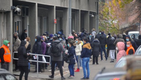 БРОЈКЕ НЕ ПОСУСТАЈУ: У свету корона вирусом заражено 110 милиона људи, САД и даље прве са бројем оболелих БРОЈКЕ НЕ ПОСУСТАЈУ: У свету корона вирусом заражено 110 милиона људи, САД и даље прве са бројем оболелих