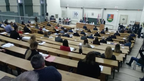 ОВО ЈЕ ПОТРЕБНО АКО ЖЕЛИМО ДА СЕ ГРАД РАЗВИЈА: Одлуком одборника Скупштине града Крагујевца већи порез на имовину ОВО ЈЕ ПОТРЕБНО АКО ЖЕЛИМО ДА СЕ ГРАД РАЗВИЈА: Одлуком одборника Скупштине града Крагујевца већи порез на имовину