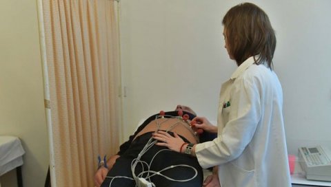 НОВОСТИ ИСТРАЖУЈУ: Колико су епидемија короне и непоштовање мера утицали на хроничне болеснике и њихово лечење НОВОСТИ ИСТРАЖУЈУ: Колико су епидемија короне и непоштовање мера утицали на хроничне болеснике и њихово лечење