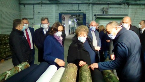 МИНИСТАРКА АТАНАСКОВИЋ: Држава ће помагати “Јумку” све до приватизације МИНИСТАРКА АТАНАСКОВИЋ: Држава ће помагати “Јумку” све до приватизације