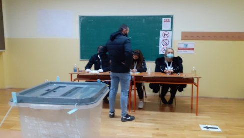 ВАНРЕДНИ ПАРЛАМЕНТАРНИ ИЗБОРИ НА КиМ: Жреб одредио редослед учесника, Српска листа под бројем 119 ВАНРЕДНИ ПАРЛАМЕНТАРНИ ИЗБОРИ НА КиМ: Жреб одредио редослед учесника, Српска листа под бројем 119