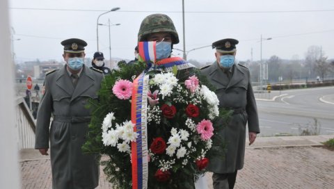 САЧУВАНО СЕЋАЊЕ НА ХЕРОЈЕ: Краљевчани обележили Дан ослобођења у Другом светском рату (ФОТО) САЧУВАНО СЕЋАЊЕ НА ХЕРОЈЕ: Краљевчани обележили Дан ослобођења у Другом светском рату (ФОТО)